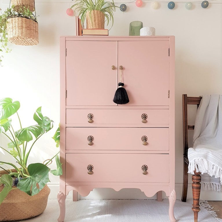 dusky_blush_Frenchic_kalustemaali