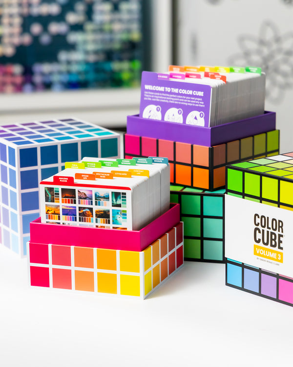 Color Cube 1 I Vuodenaikojen lumo I Värisuunnittelu ja inspiraatio-Frenchic Paint Finland