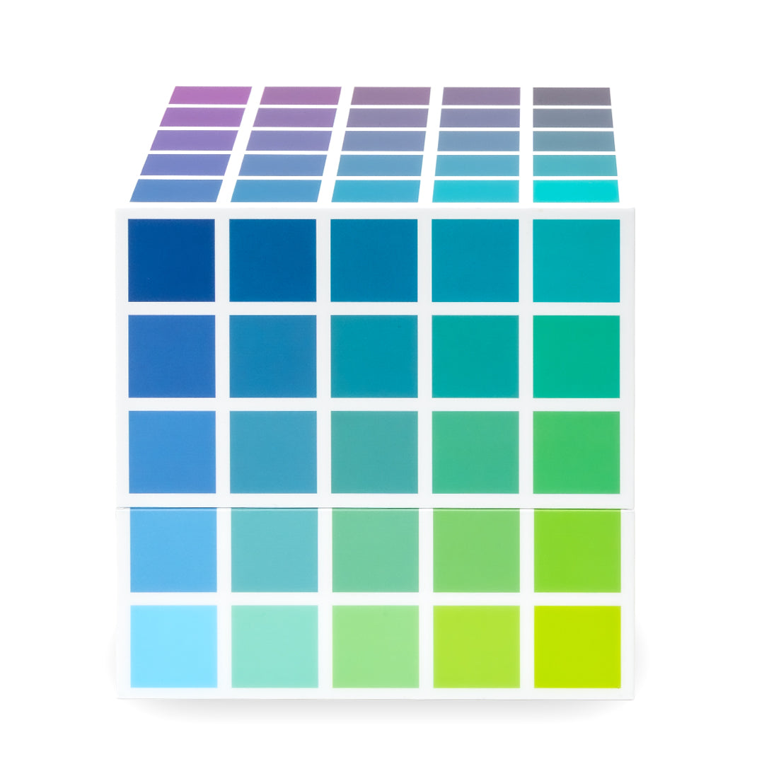 Colour Cube on mainio työkalu niin sisustajalle, maalarille, taiteilijalle, suunnittelijalle kuin kenelle tahansa väreistä innostuvalle.