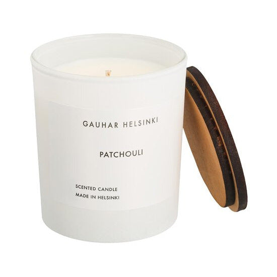 Kotimainen kynttilä. 