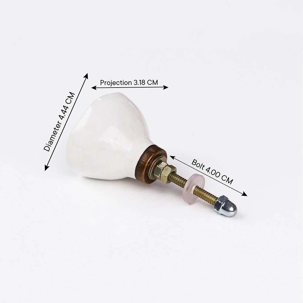 LIme keraaminen nuppi laatikosto maalikaupasta.