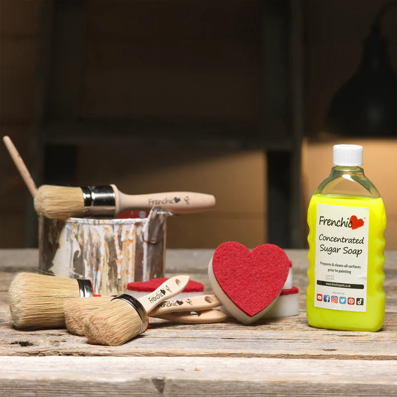 Maalipesu aine, riittoisa Sugar Soap. 