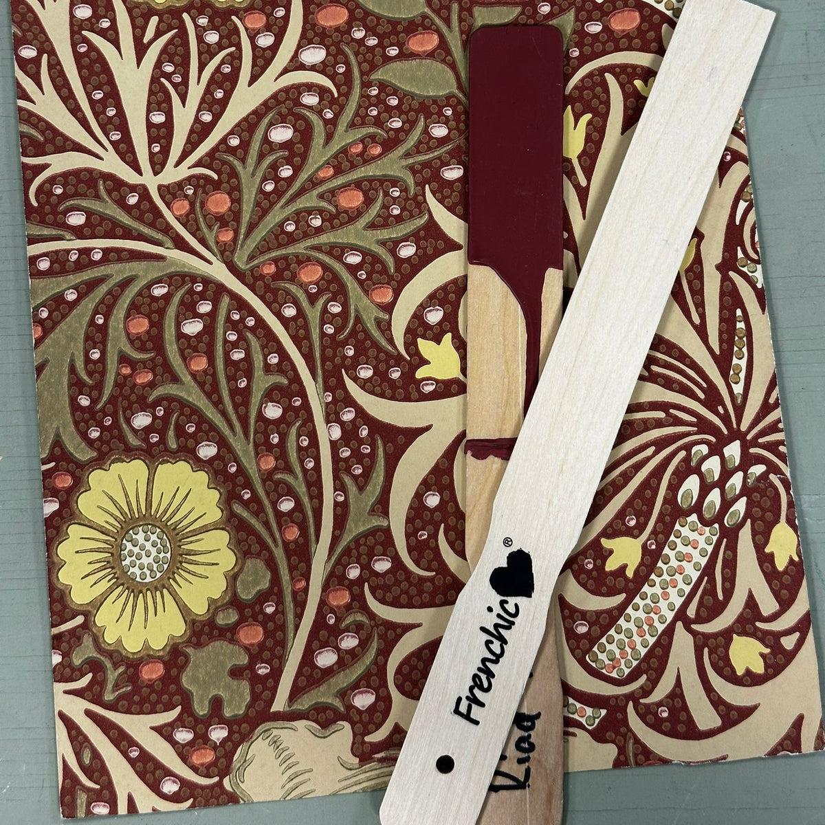 Maalin sekoitustikku,