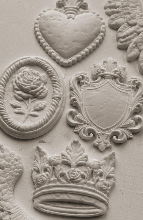 Heraldry-silikonimuotti-Frenchic Paint Finland
