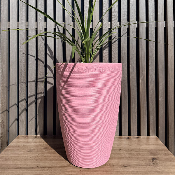 Macaroon - voimakas ja raikas pinkki Al Fresco kalustemaali-Al Fresco mattapintainen ja kestävä kalkkimaali-Frenchic Paint Finland