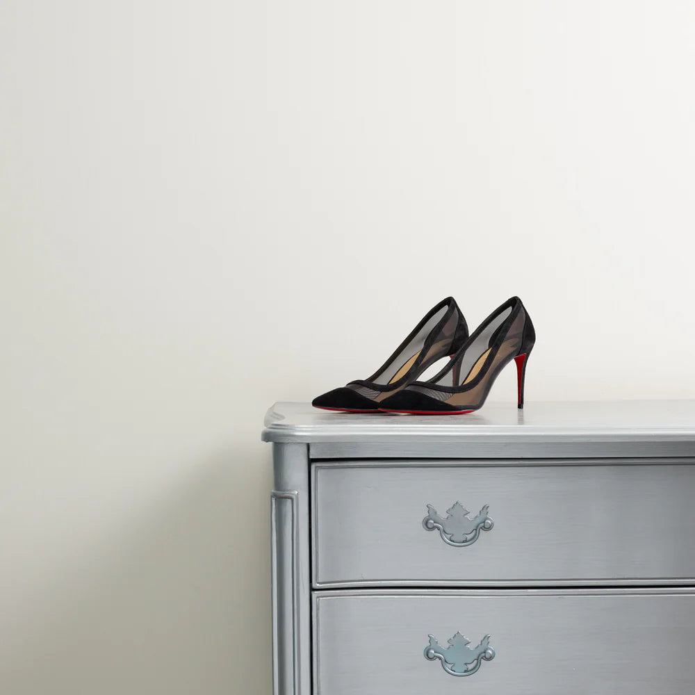 Wedding Cake  - valkoinen maali TP Frenchic paint.