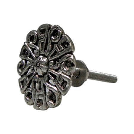 A metallic, round flower bud - kookeroi