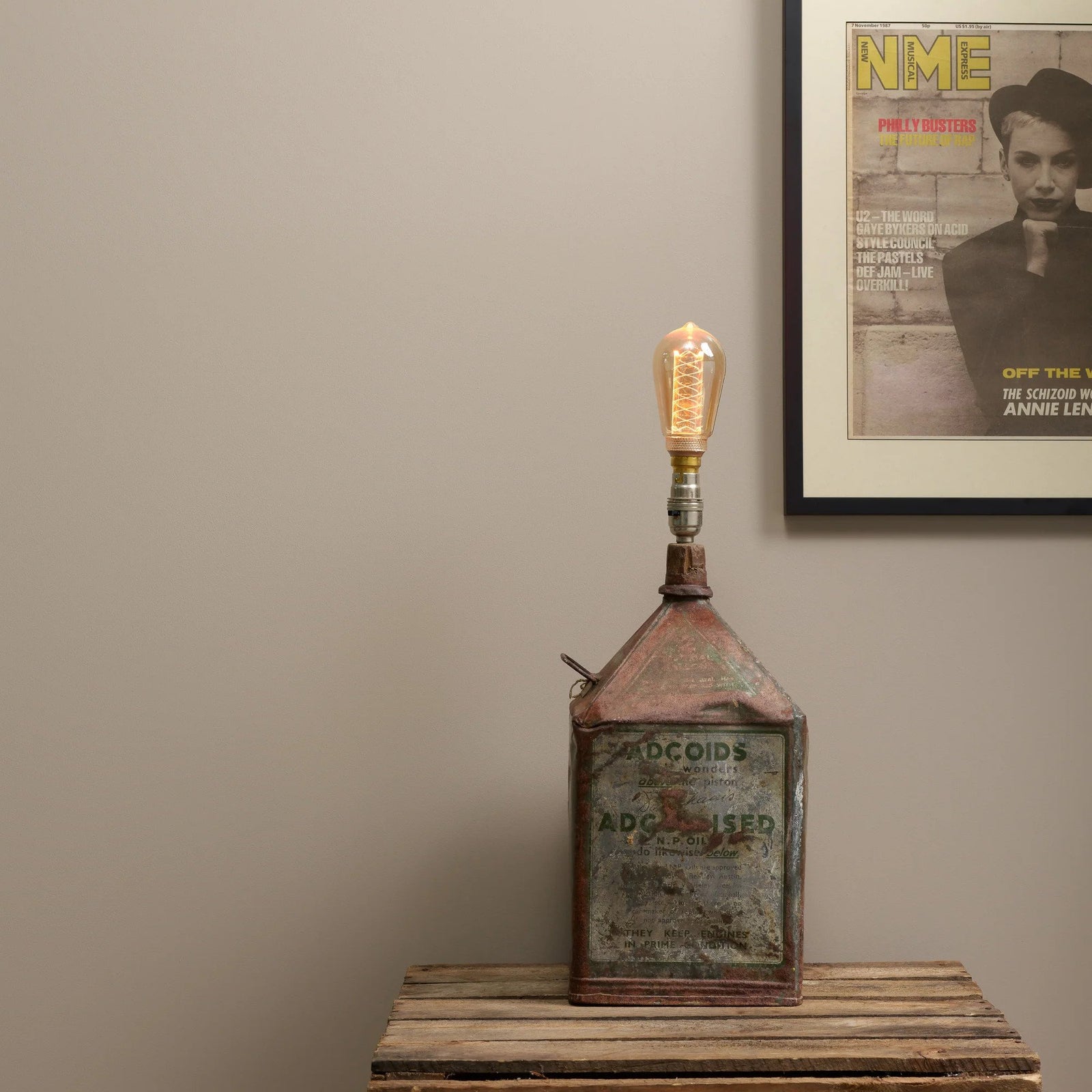 Smoke Signal beige Frenchic maali.