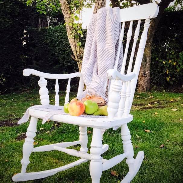 kellastumaton Whitey White - valkoinen - maali