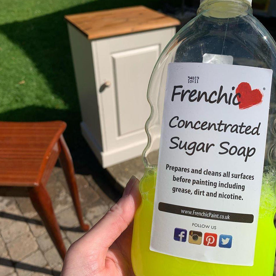 Maalipesu aine, riittoisa Sugar Soap. 